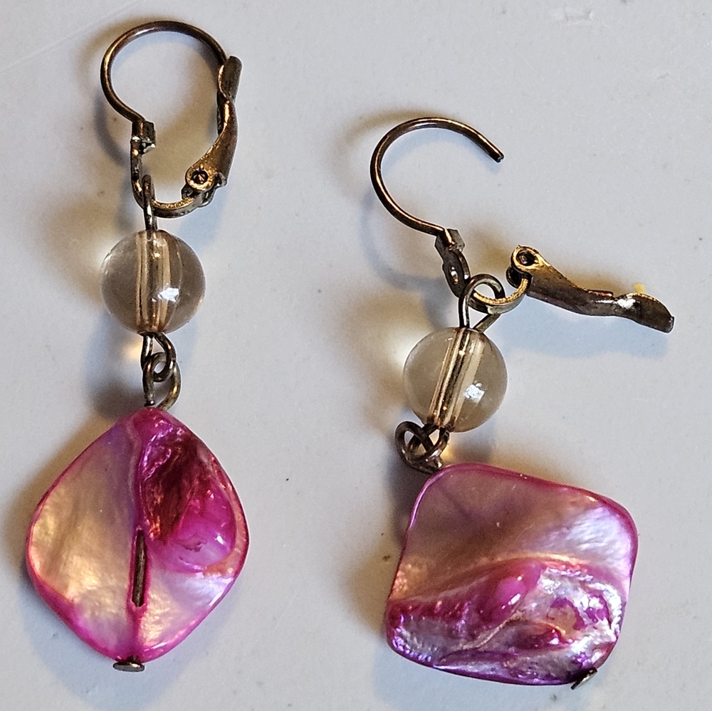 Pink shell stone earrings
